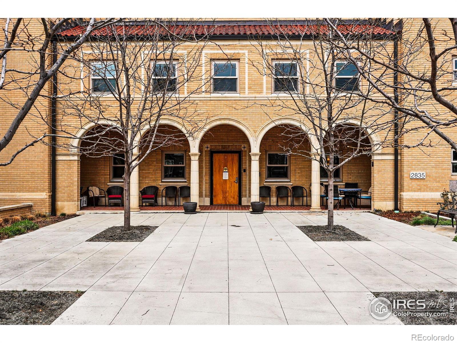 2835 W Parkside Place Unit: 305