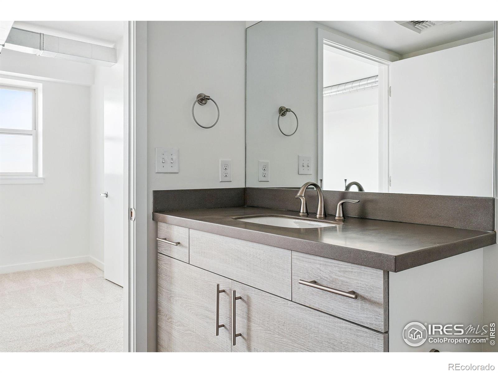 2835 W Parkside Place Unit: 305