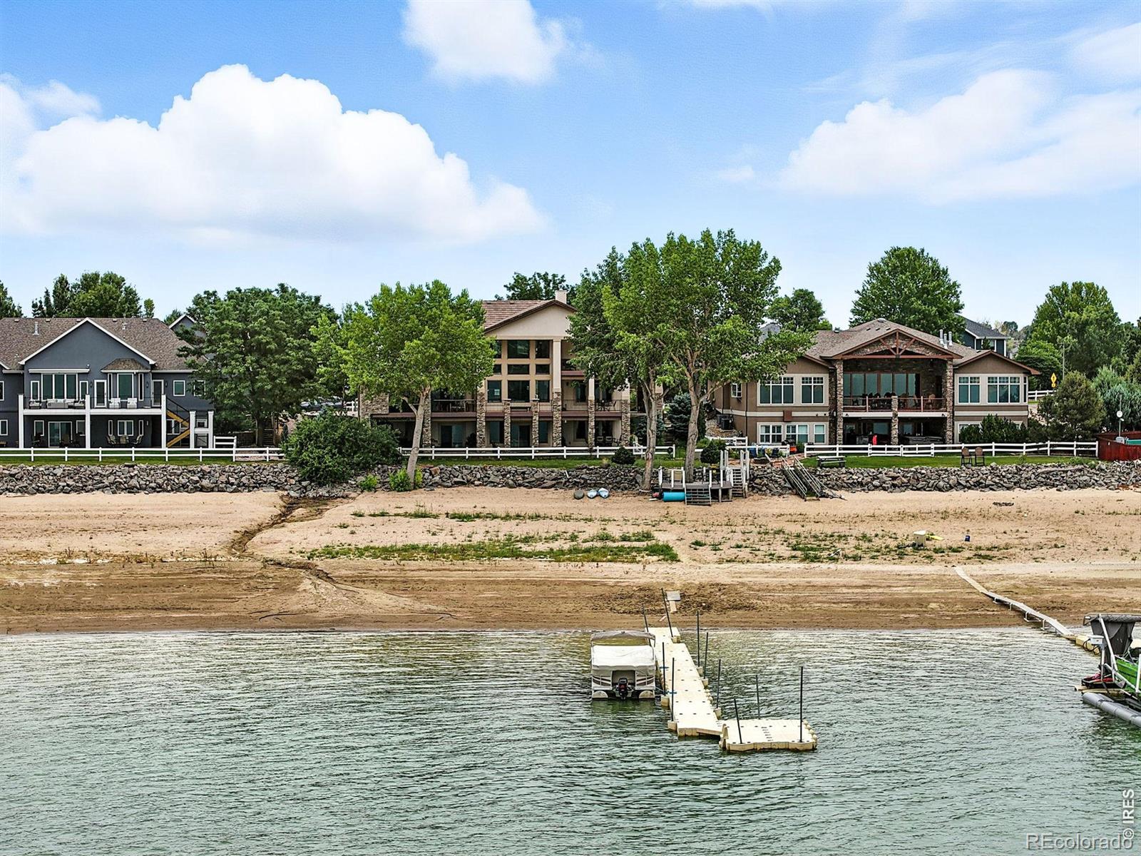 4725 Valley Oak Drive