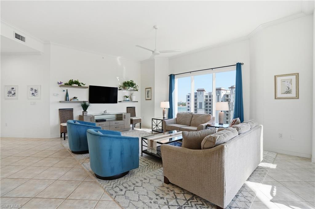 4183 Bay Beach LN Unit: 3P1