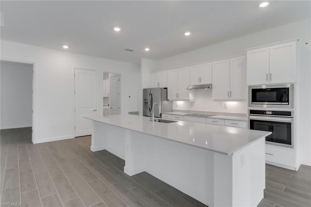 11045 Hanging Vine DR
