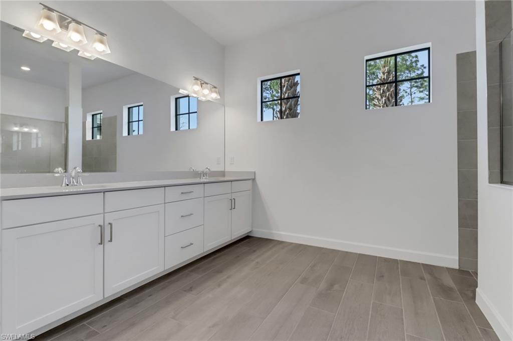 11045 Hanging Vine DR