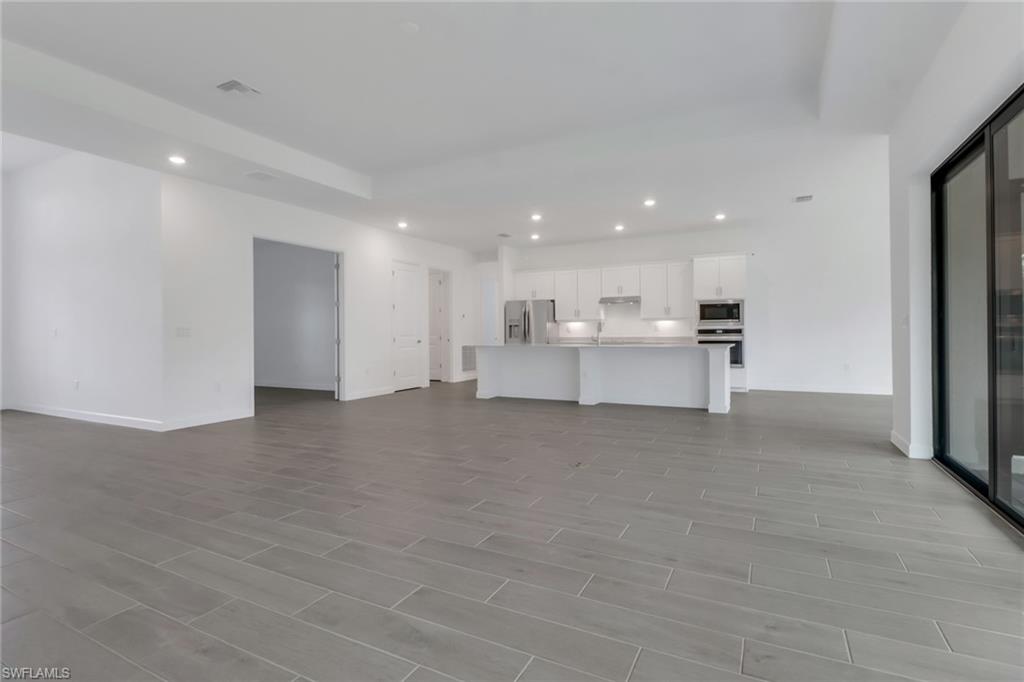 11045 Hanging Vine DR