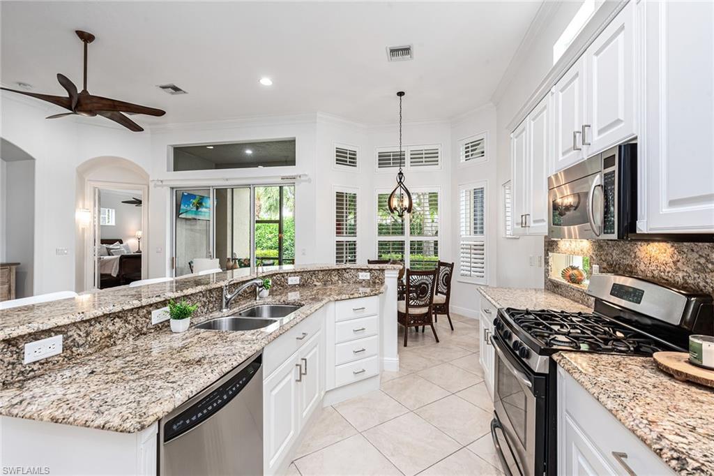 9123 Cherry Oaks LN
