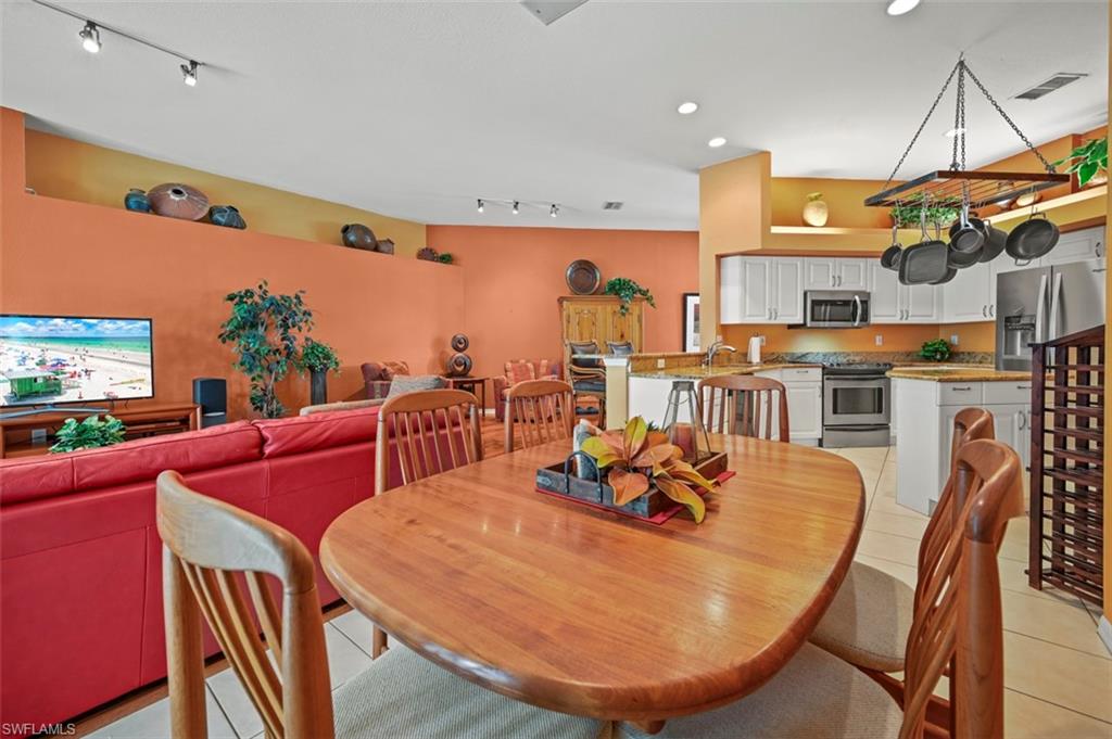 10335 Cape Roman RD # 101