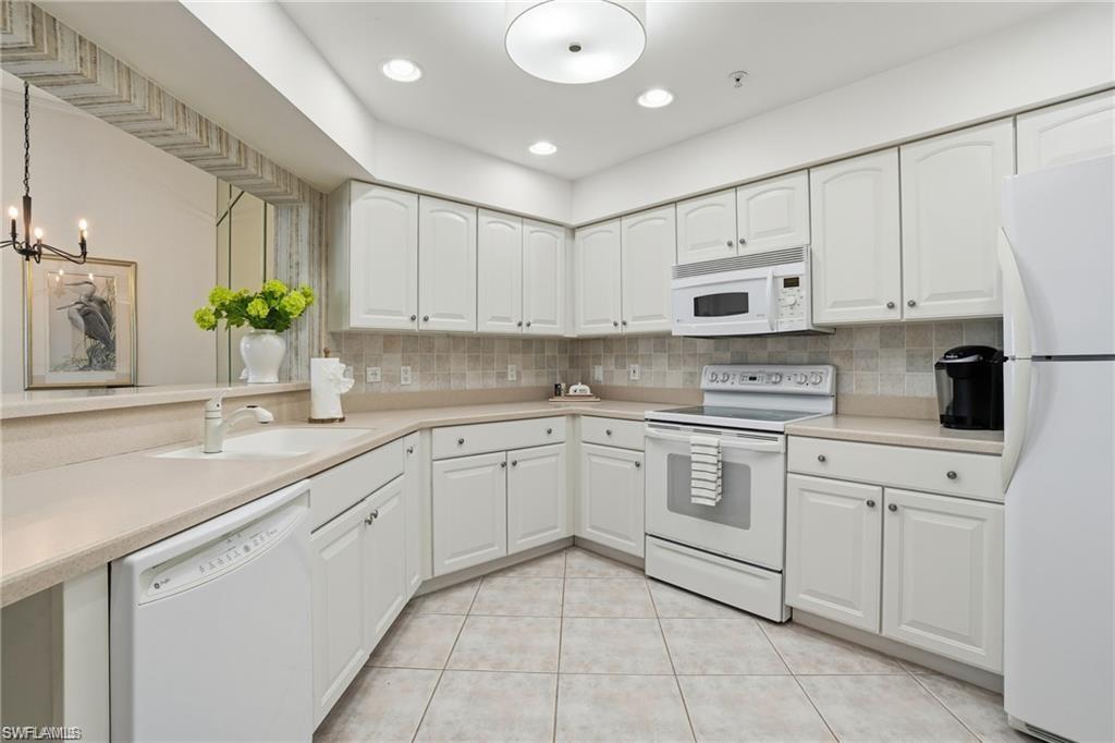 4183 BAY BEACH LN 3P1