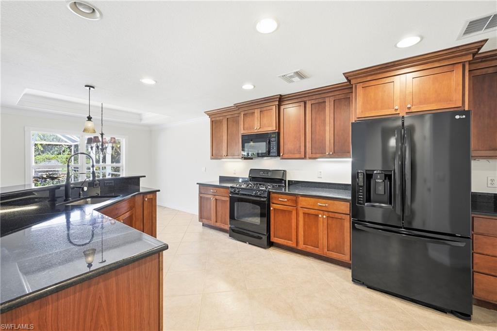 9072 Astonia WAY