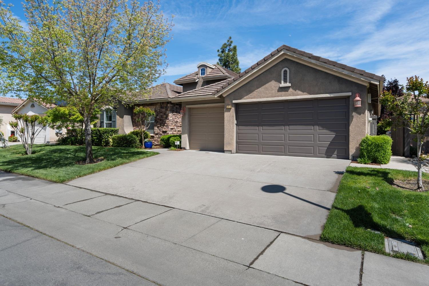 5016 Archcrest Way
