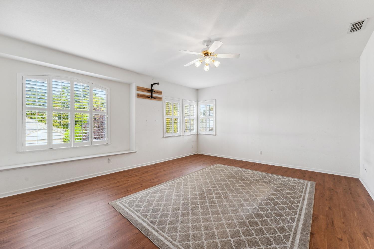 7 Mckilt Court