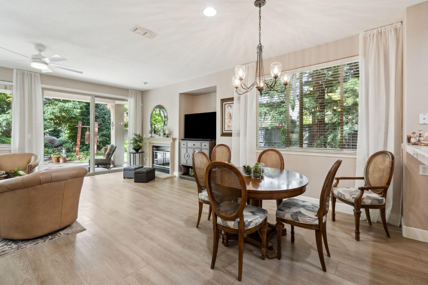 341 Perazul Circle