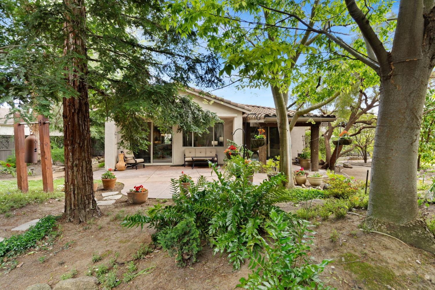 341 Perazul Circle