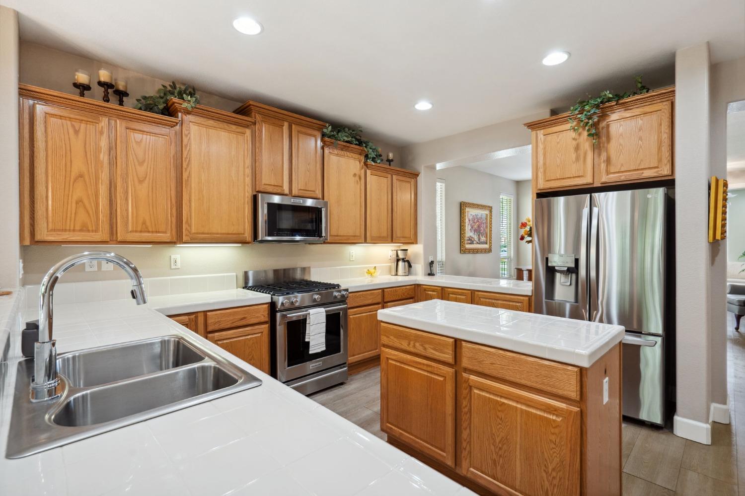 341 Perazul Circle