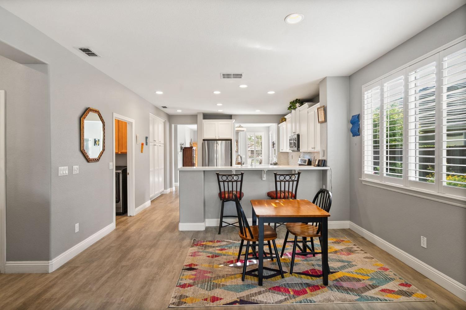 211 Perazul Circle
