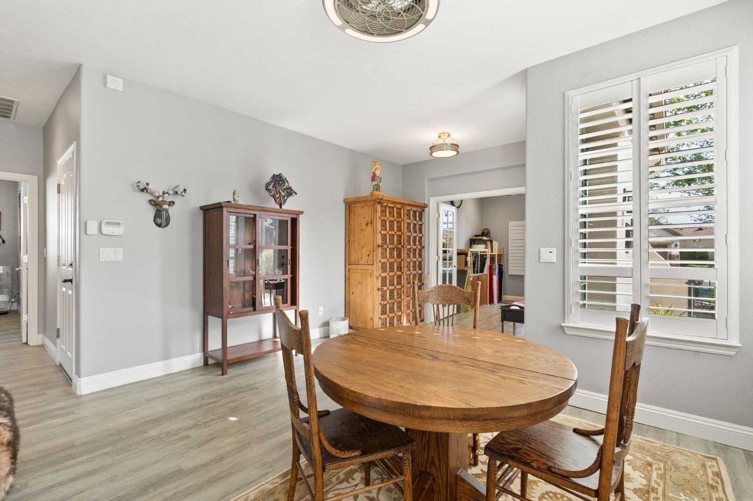 211 Perazul Circle