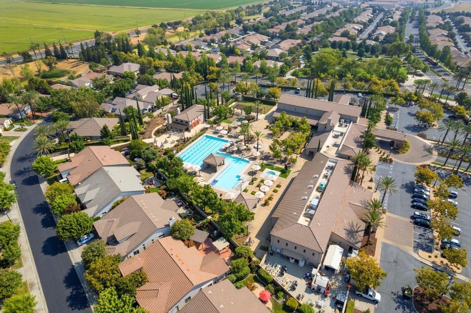 211 Perazul Circle