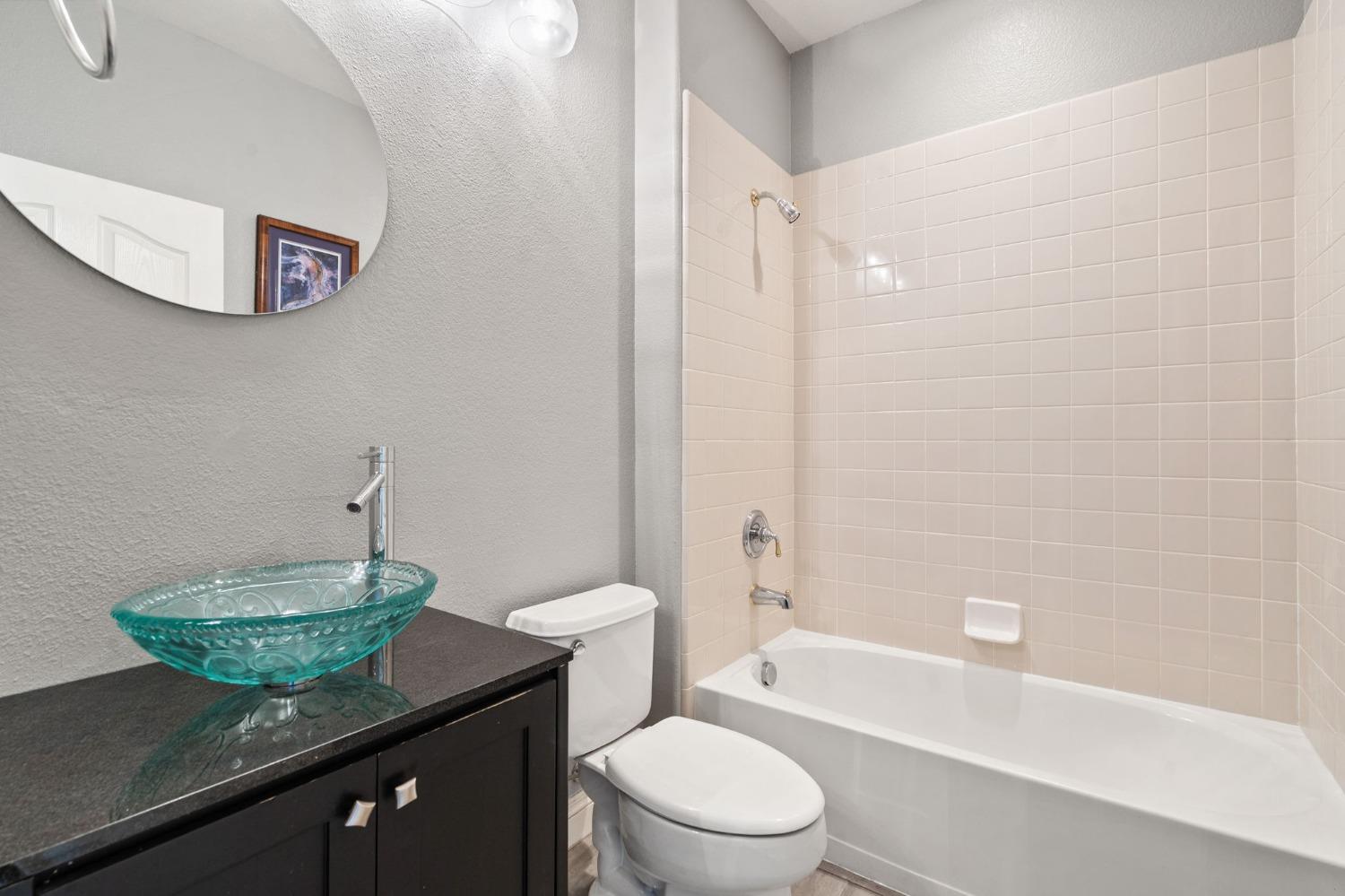 211 Perazul Circle