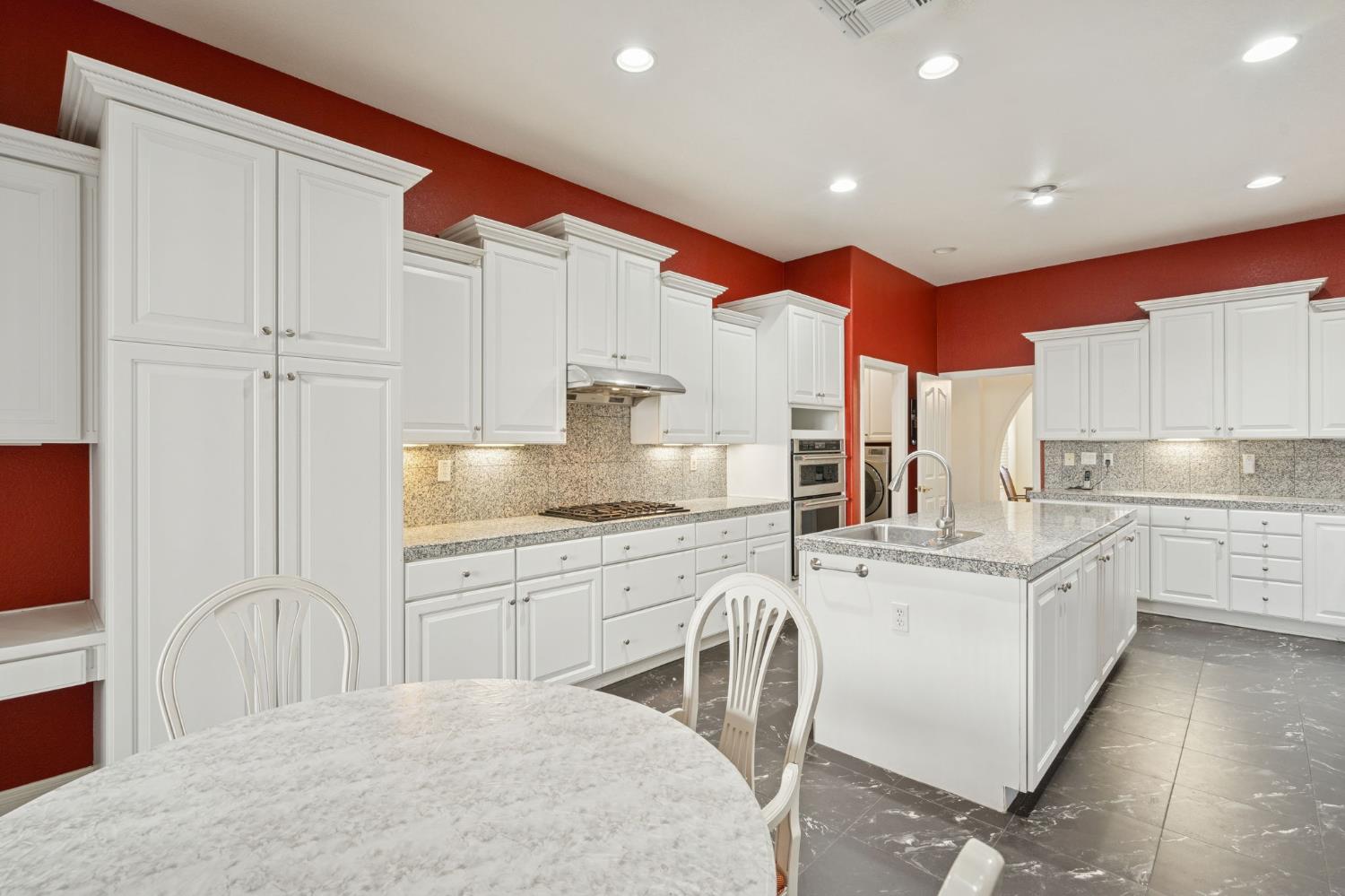 2832 Rockaway Lane
