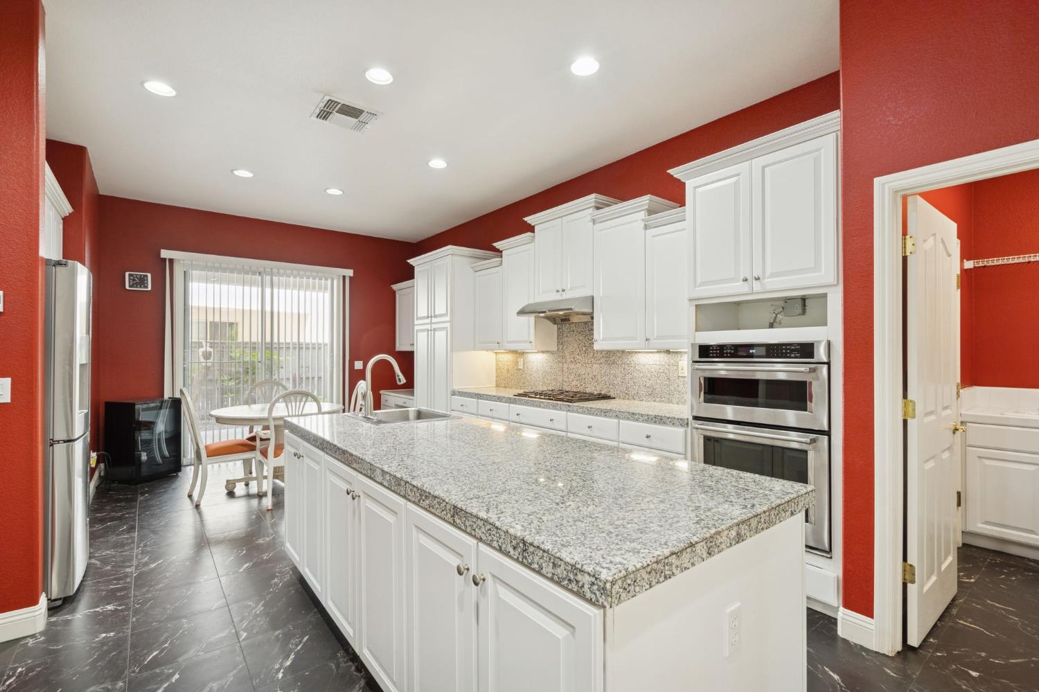 2832 Rockaway Lane