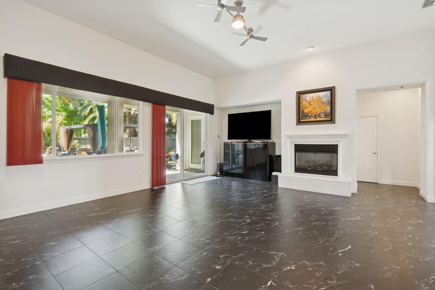 2832 Rockaway Lane
