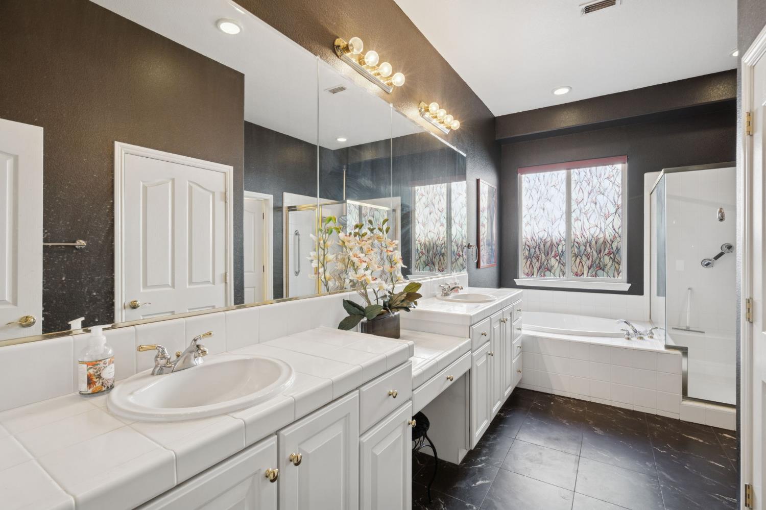 2832 Rockaway Lane