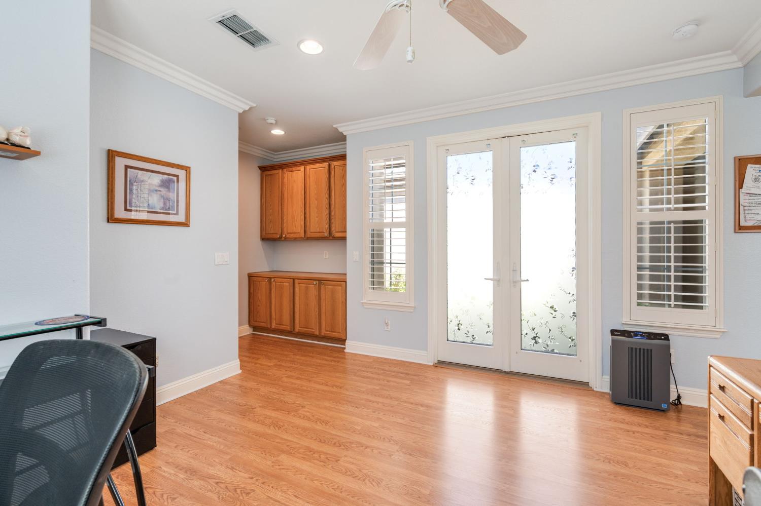 23 Modena Place