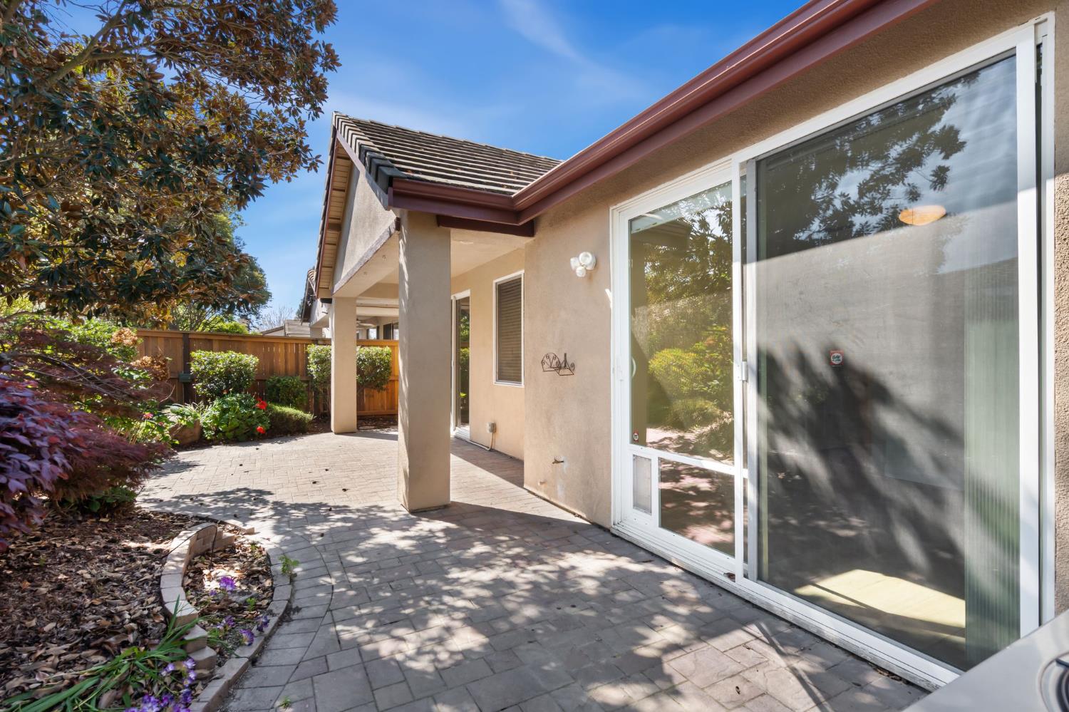 280 Perazul Circle