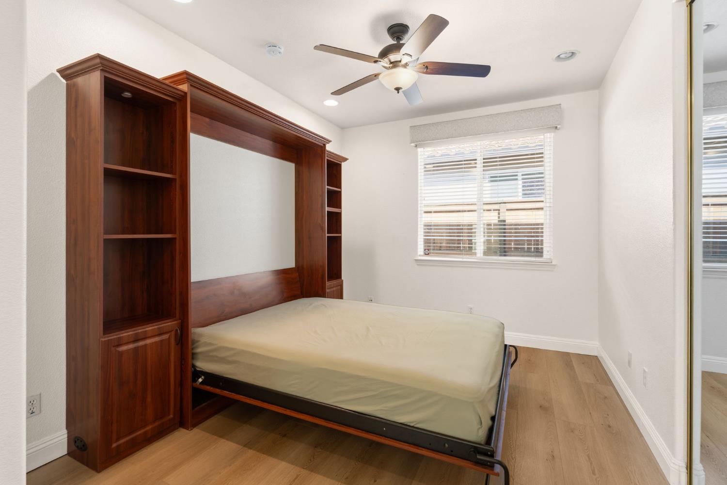 280 Perazul Circle