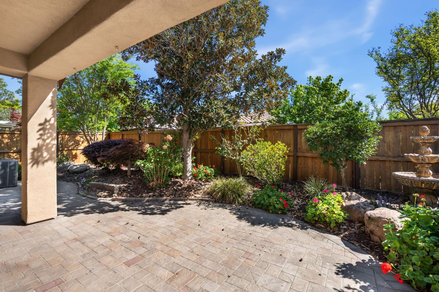 280 Perazul Circle