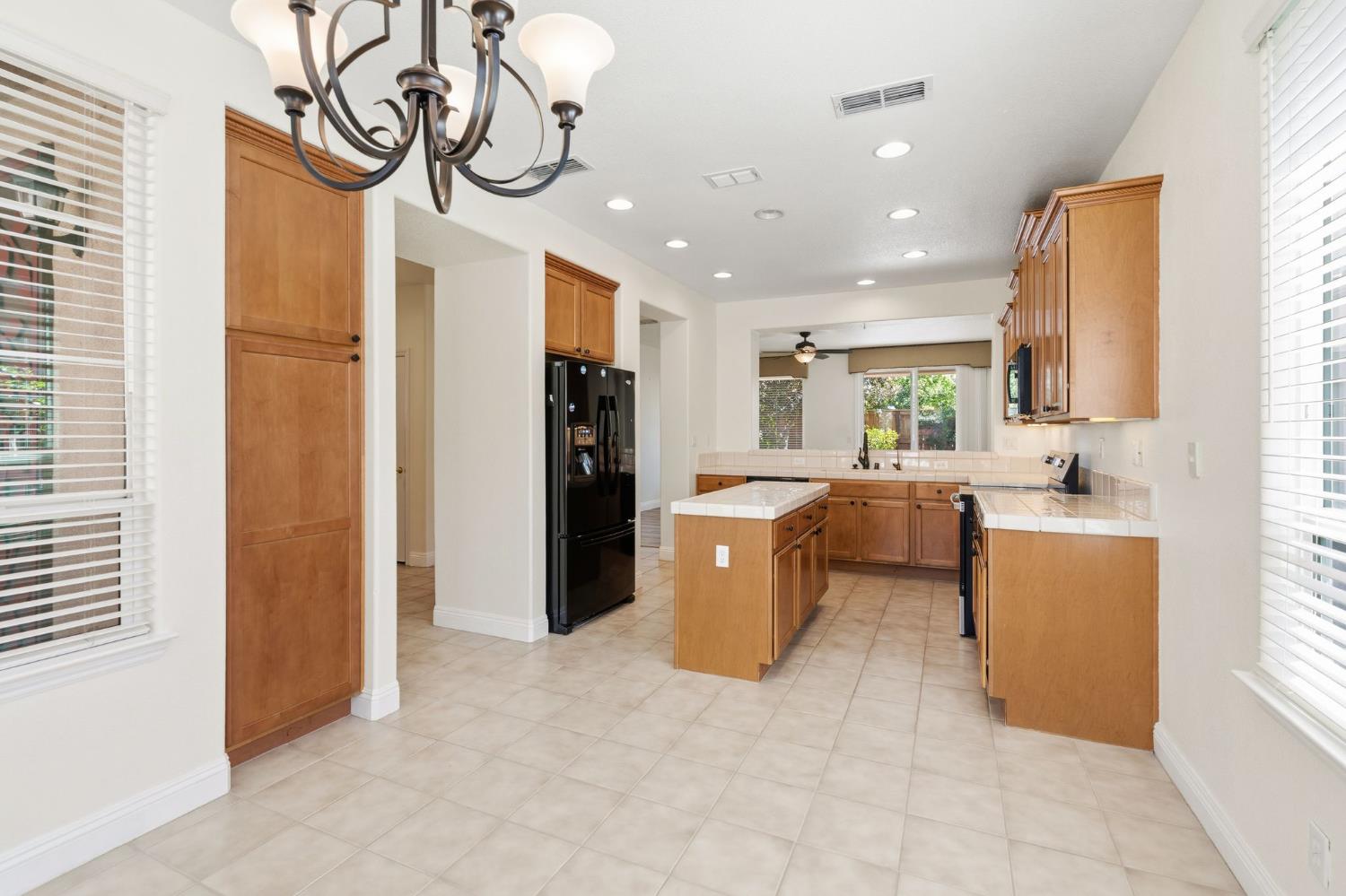 280 Perazul Circle