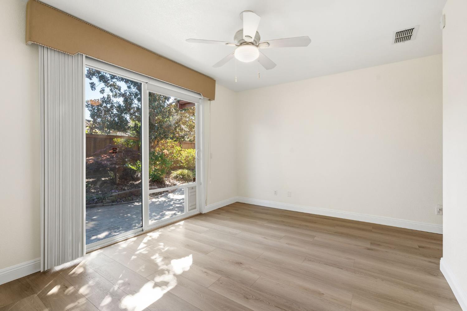280 Perazul Circle
