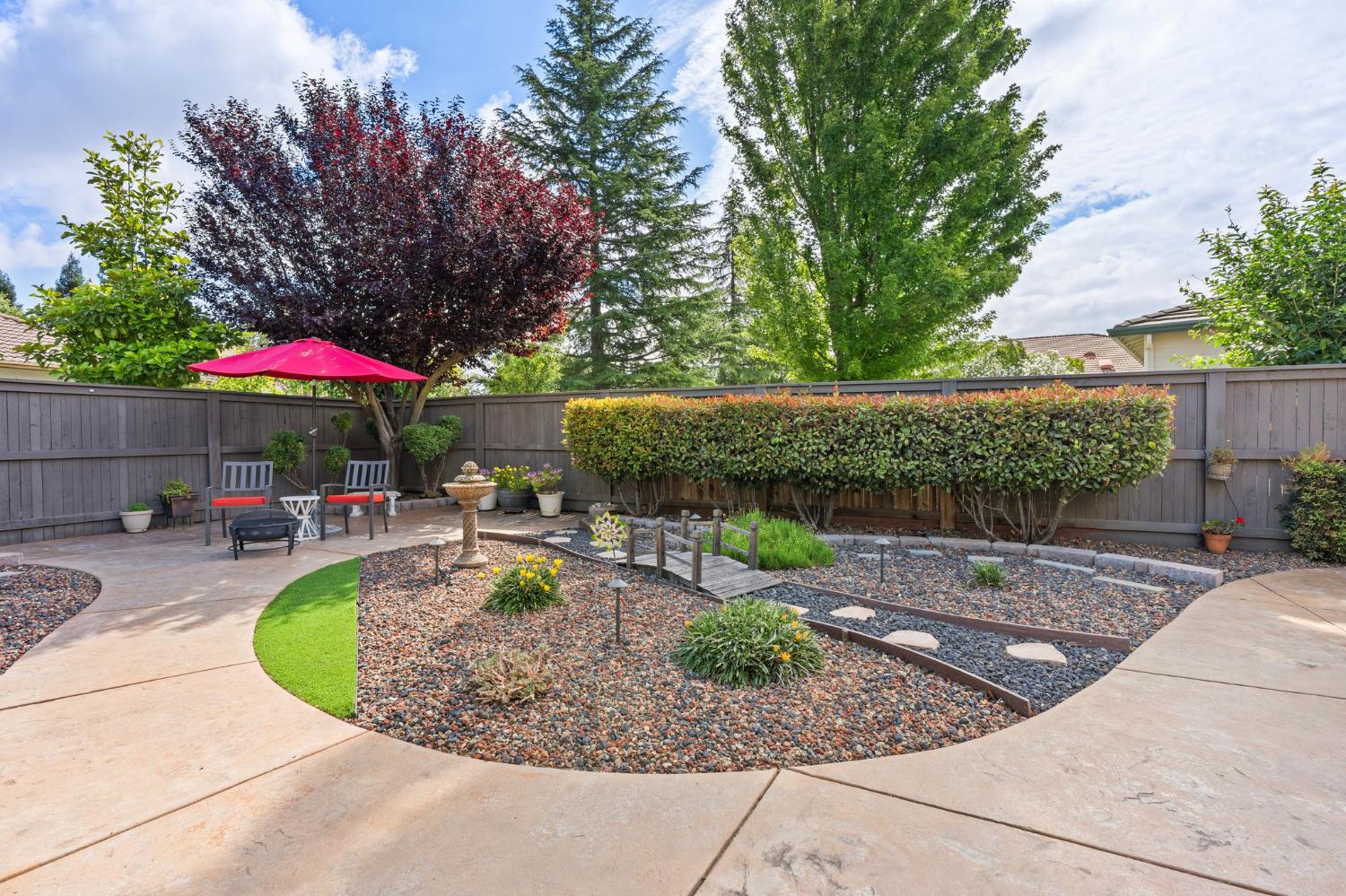 47 Camrosa Place