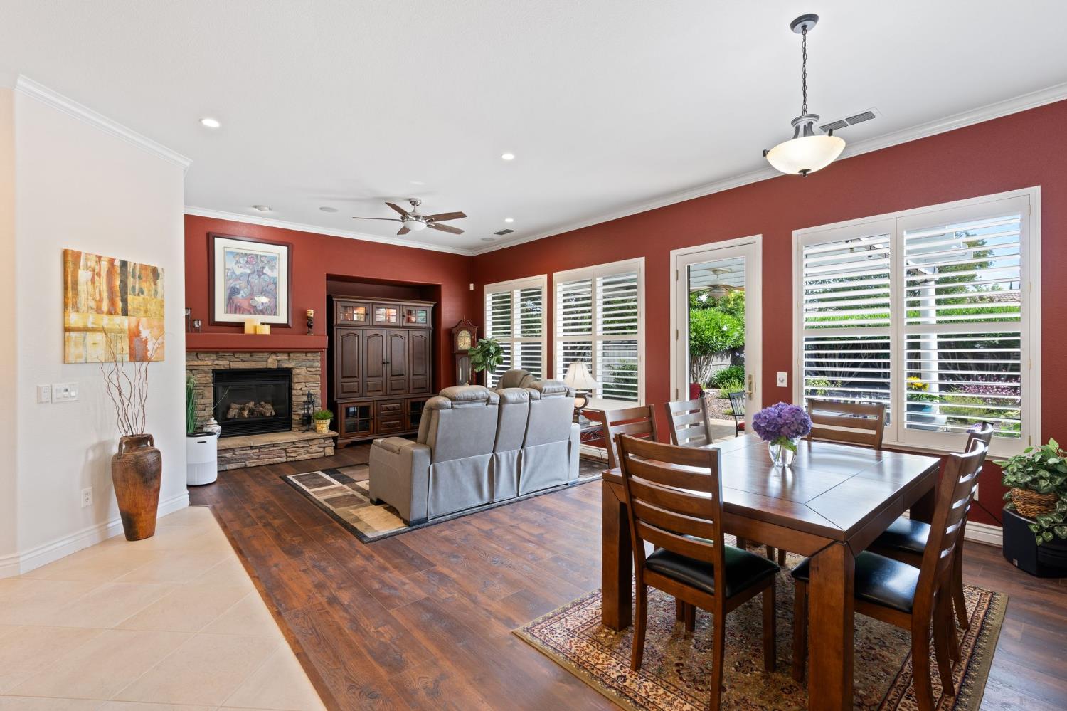 47 Camrosa Place