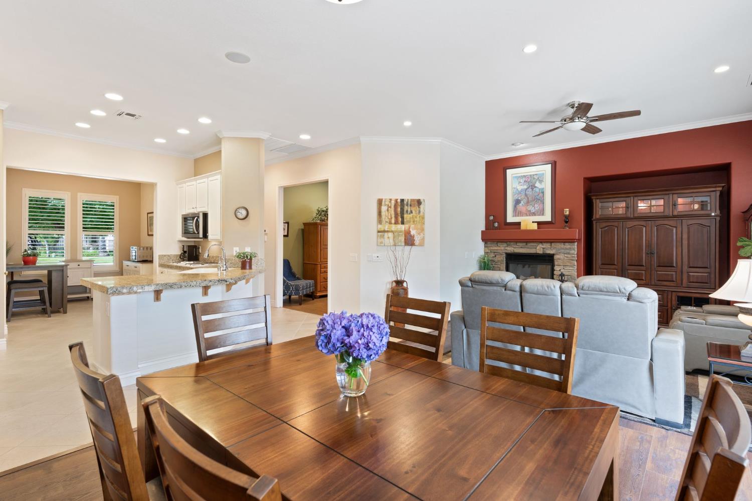 47 Camrosa Place