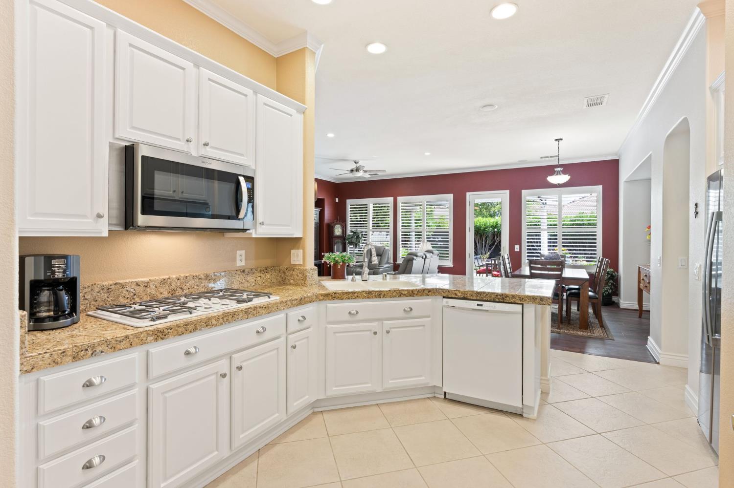 47 Camrosa Place