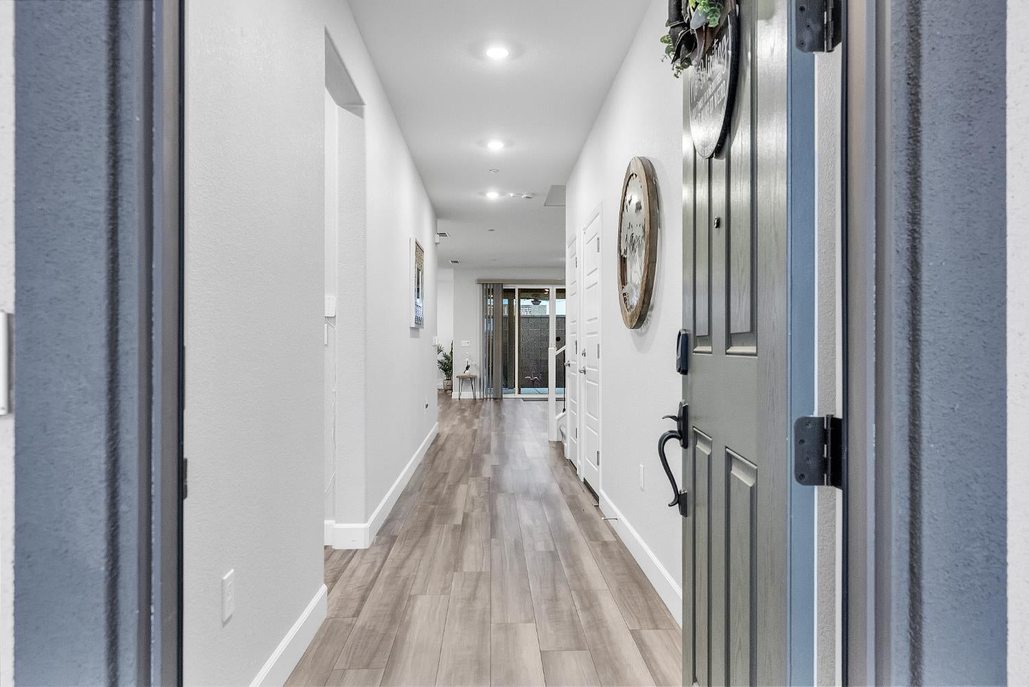 3912 Azul Way
