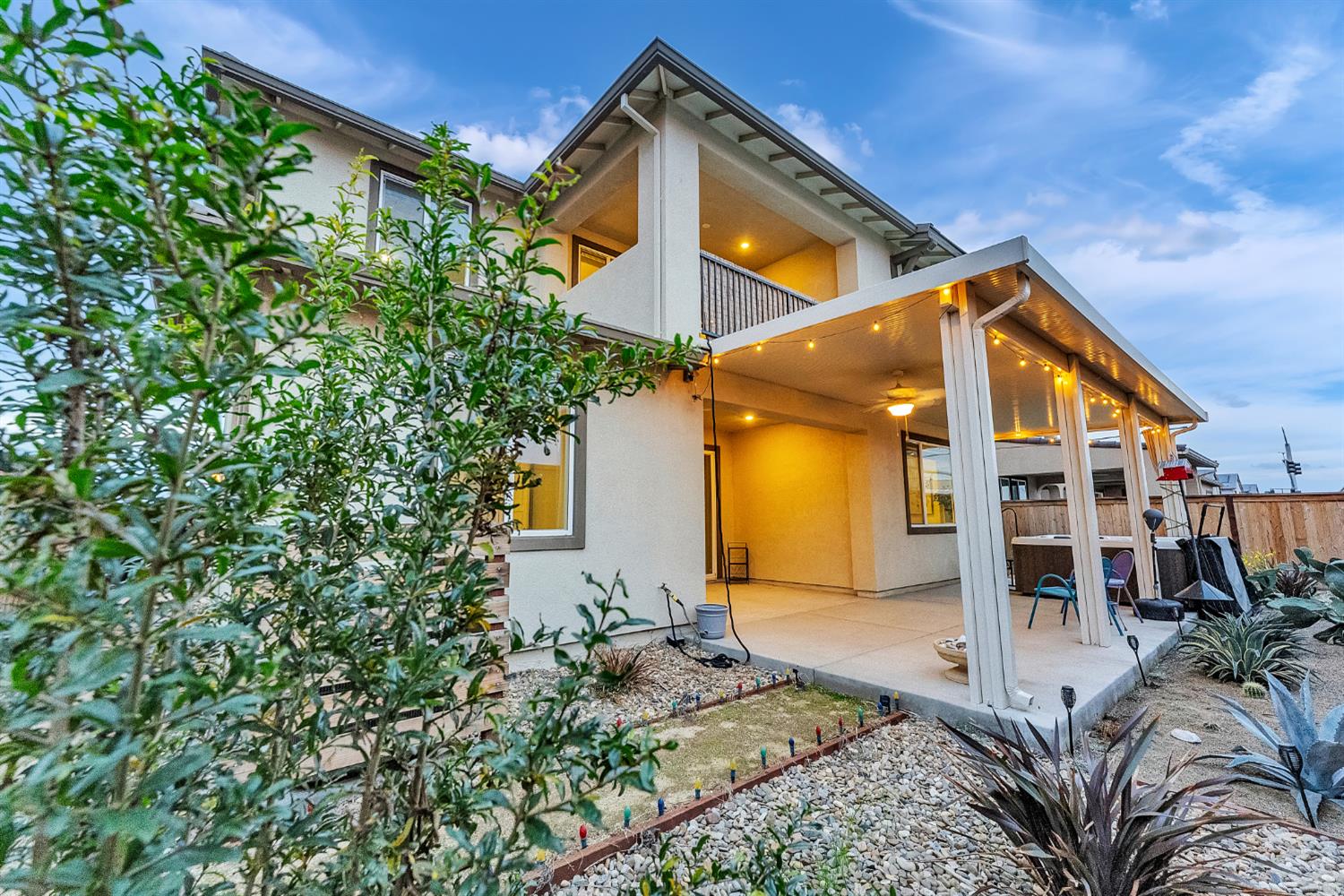 3912 Azul Way