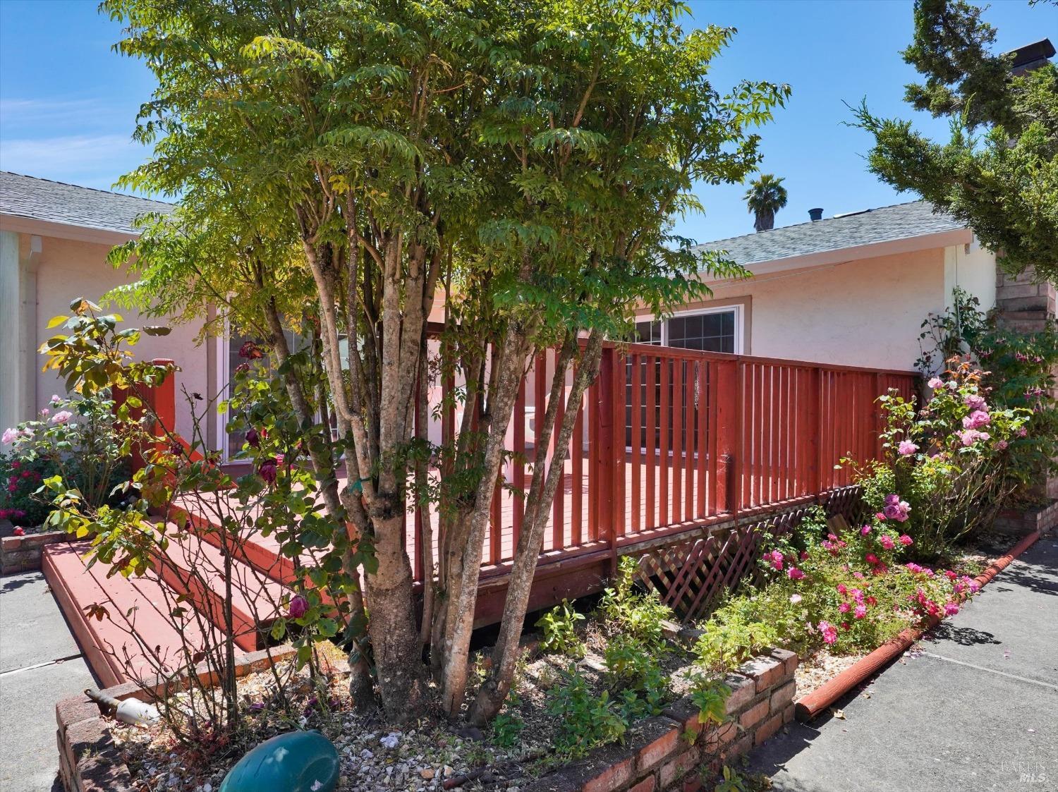 293 Redwood Circle