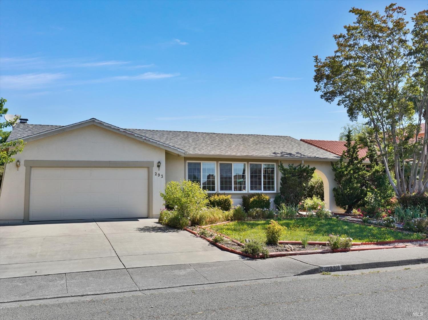 293 Redwood Circle