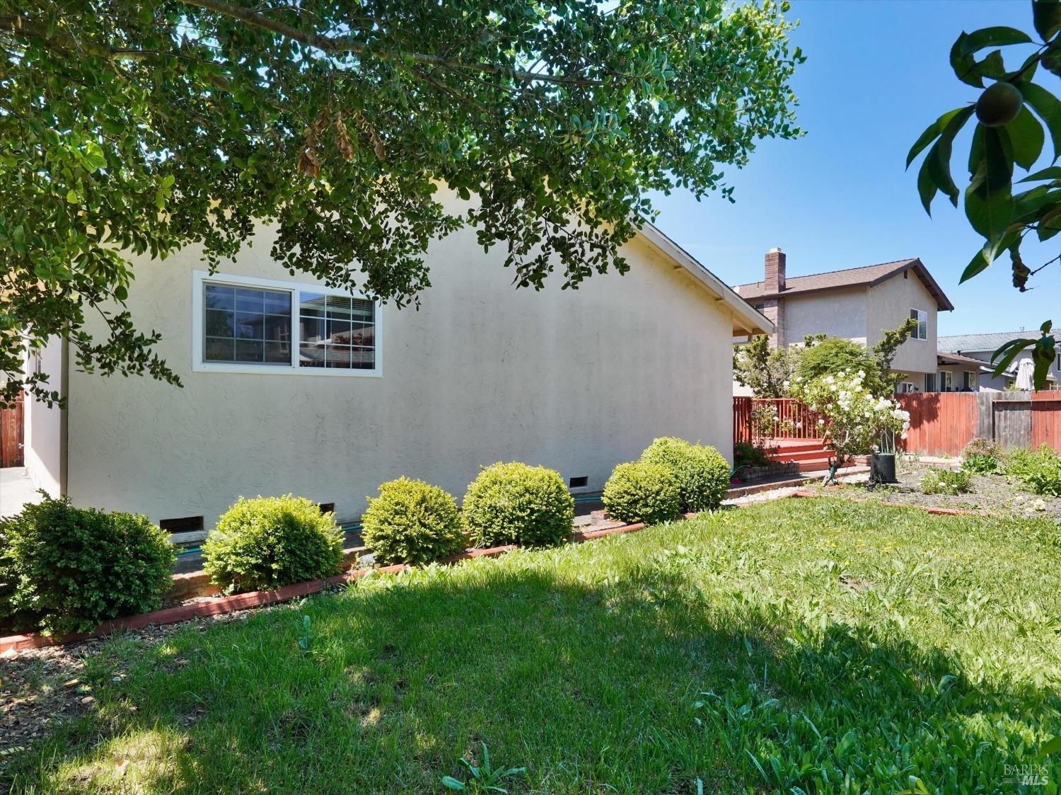 293 Redwood Circle