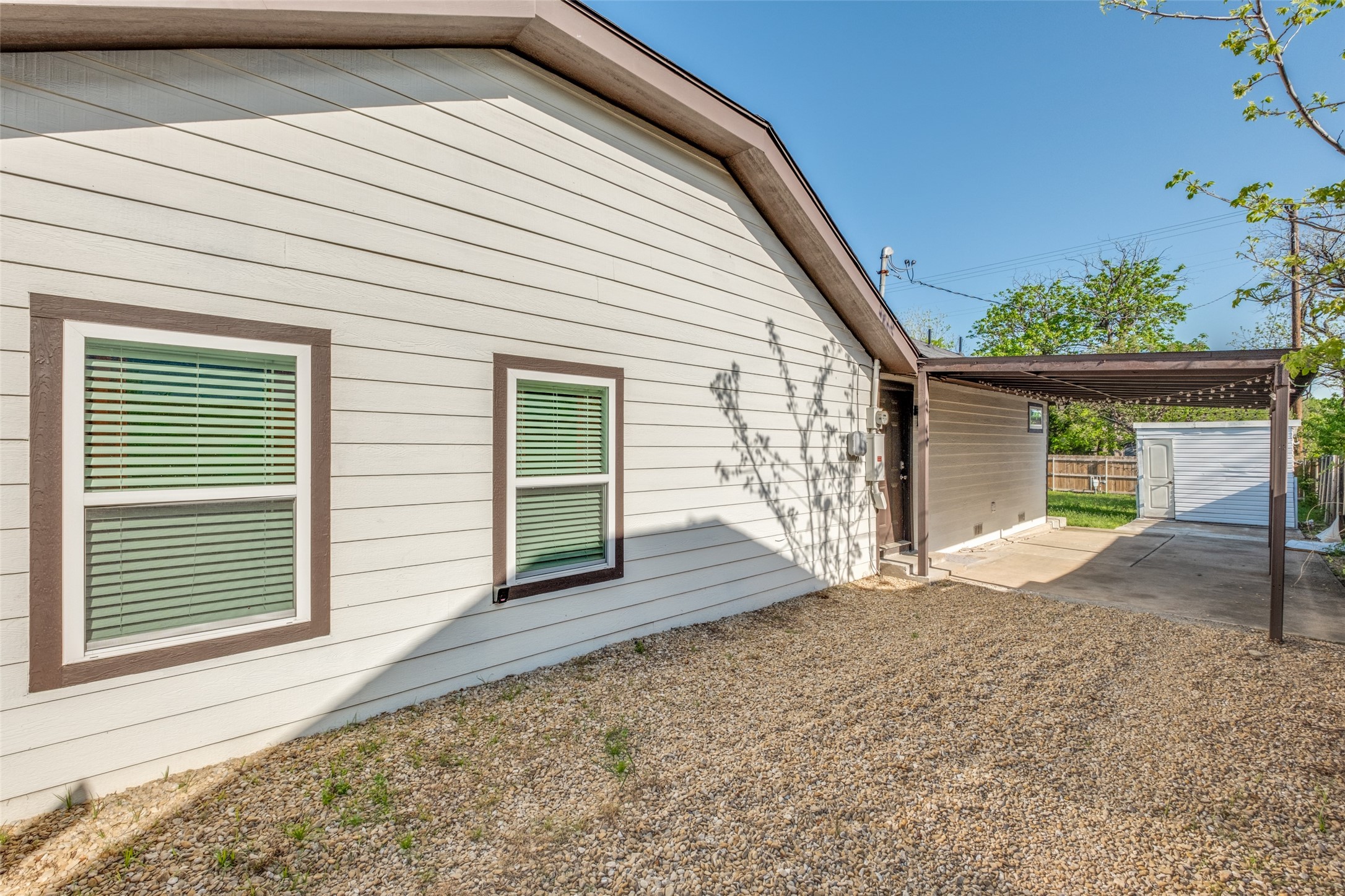 2511 Kingston Street