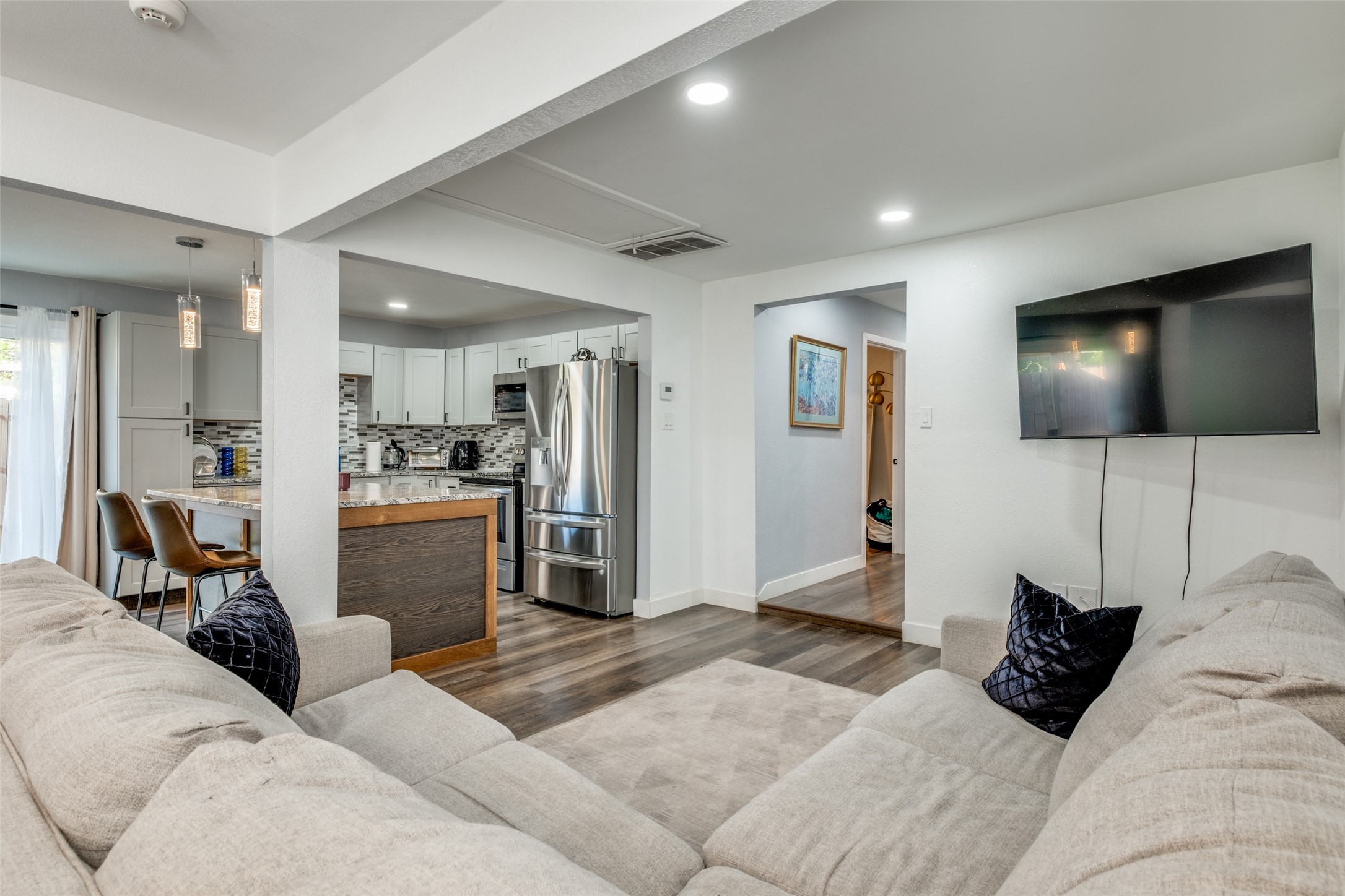 2511 Kingston Street