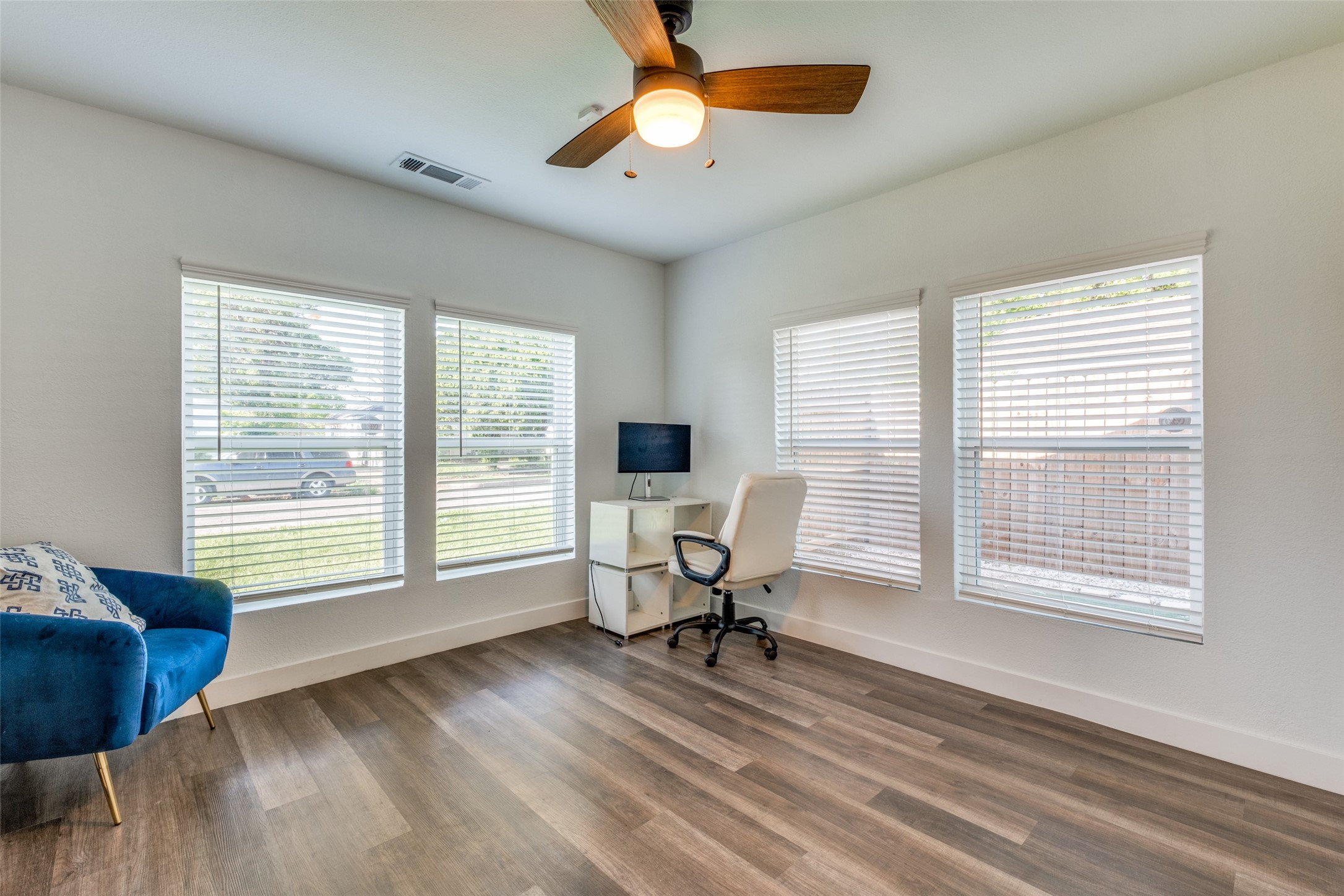 2511 Kingston Street