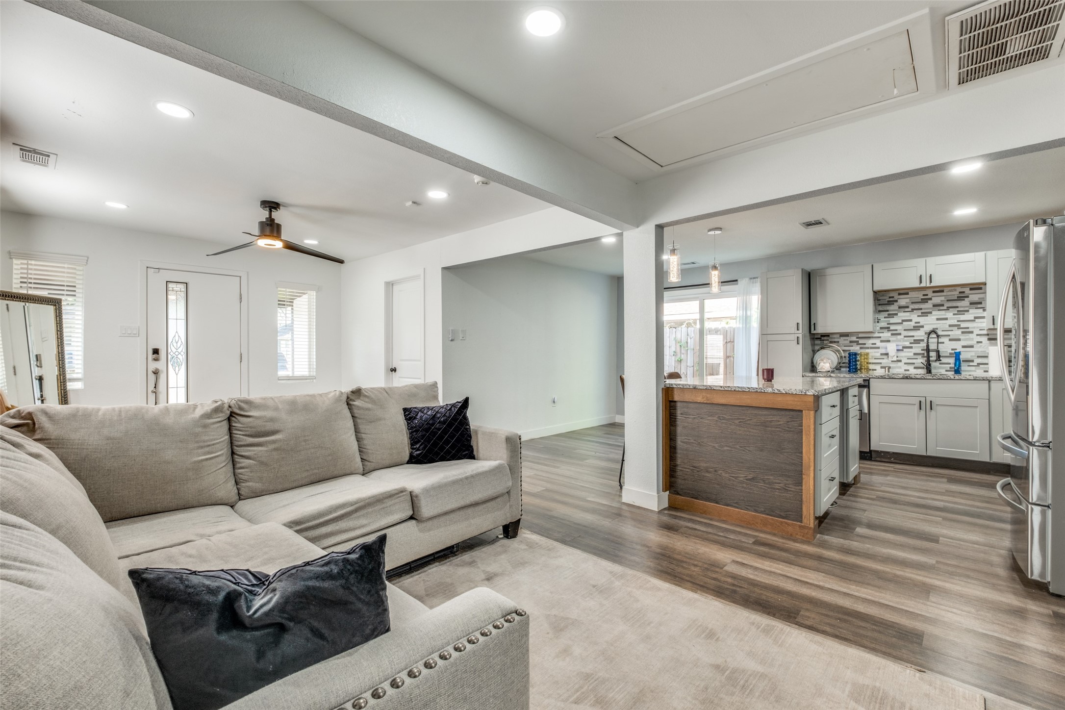 2511 Kingston Street