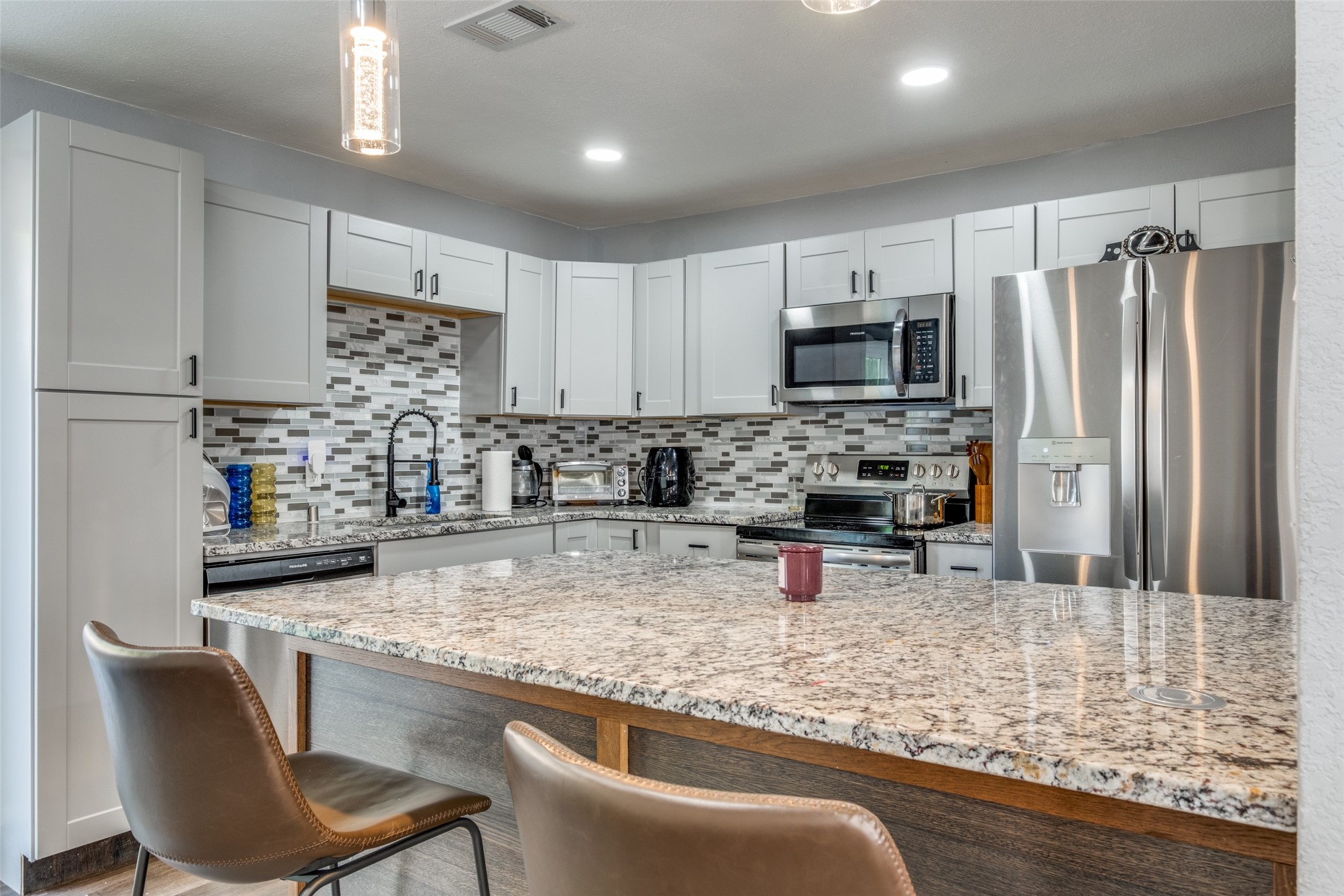 2511 Kingston Street