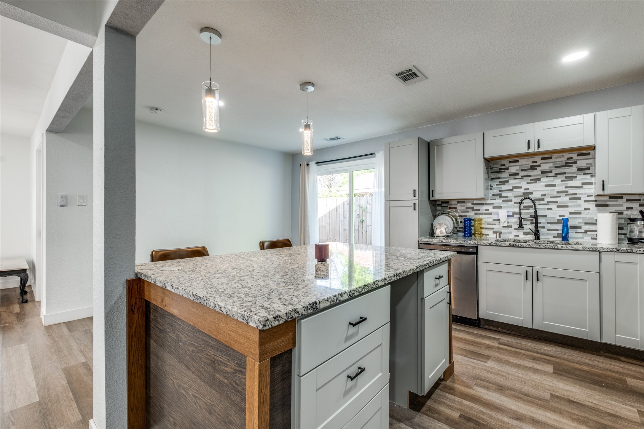 2511 Kingston Street