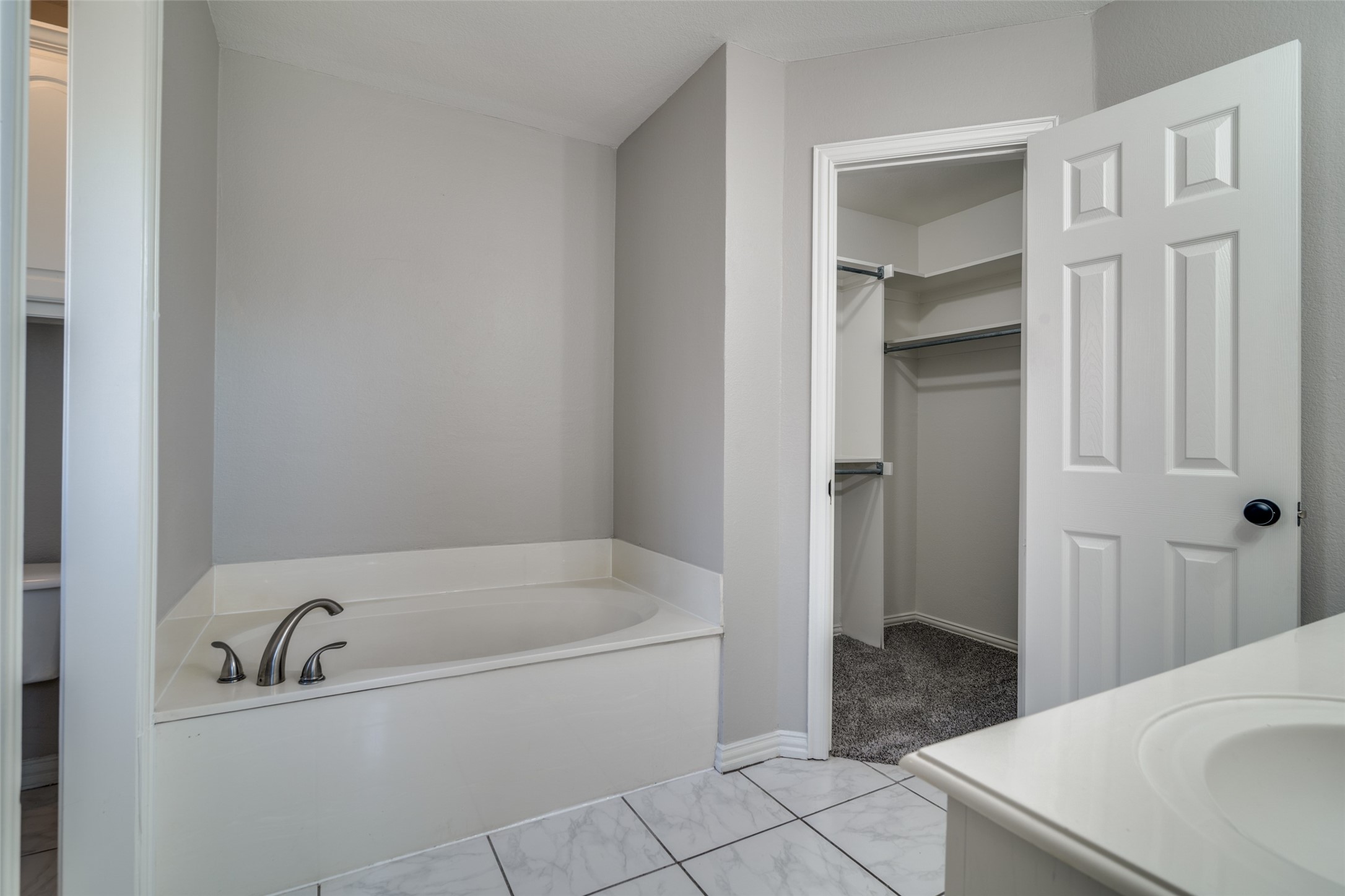 122 Villanova Circle