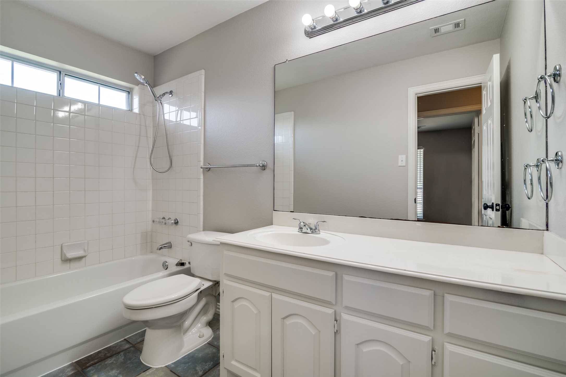 122 Villanova Circle