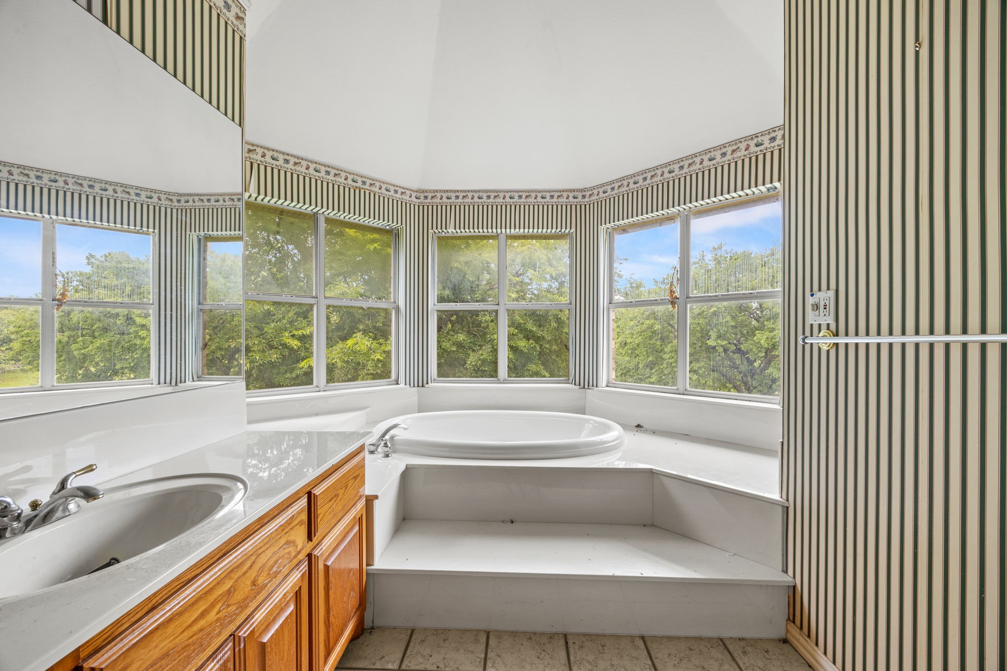 1808 W Eldorado Parkway