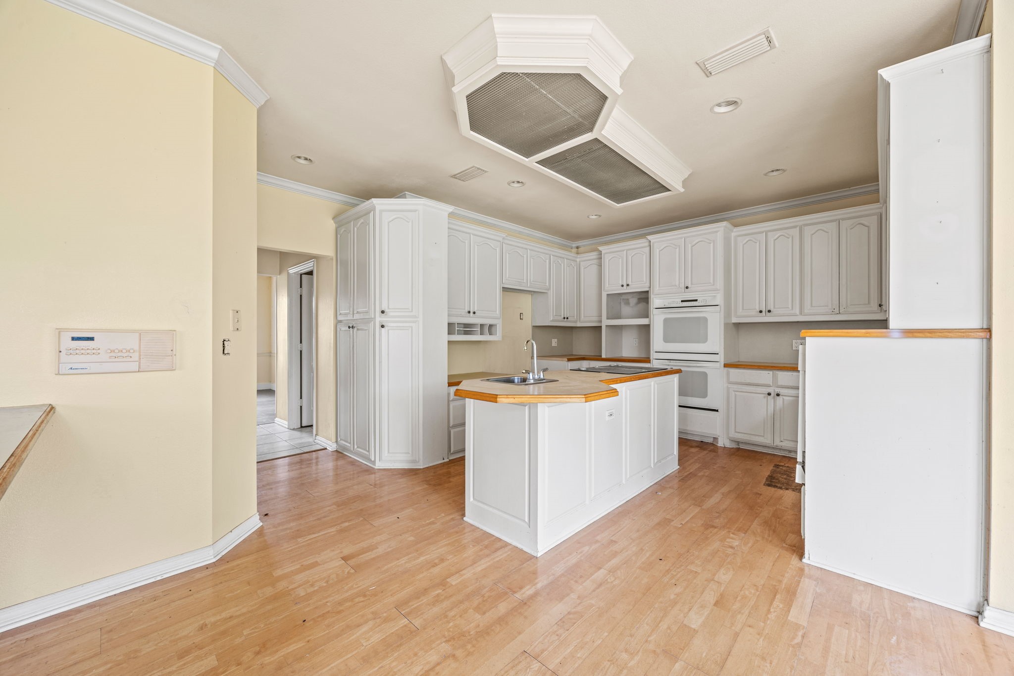 1808 W Eldorado Parkway