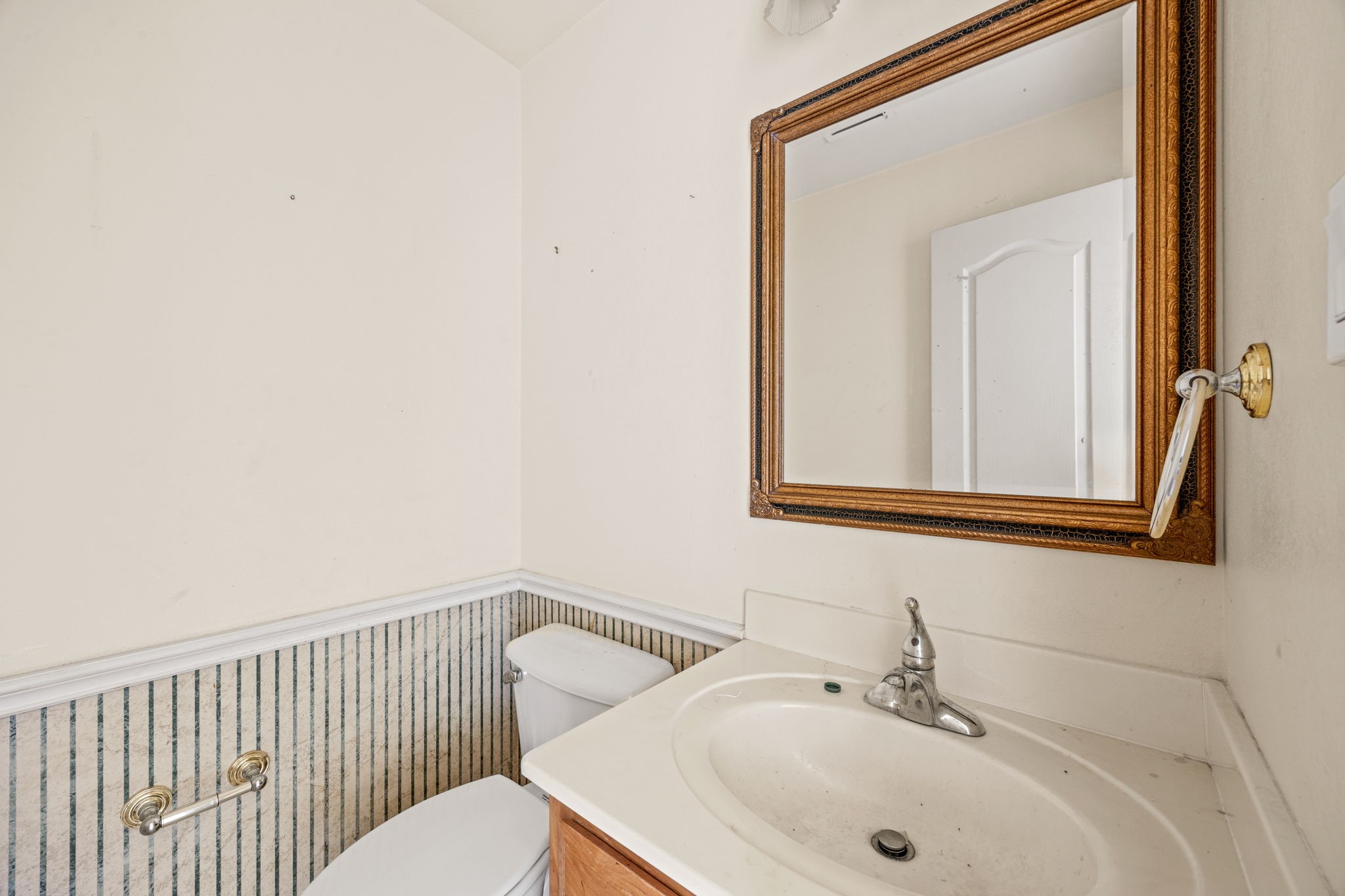 1808 W Eldorado Parkway